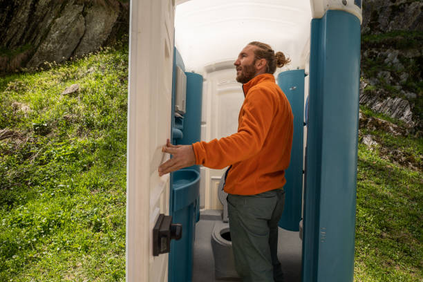 Best Portable toilet rental cost  in Emporia, VA