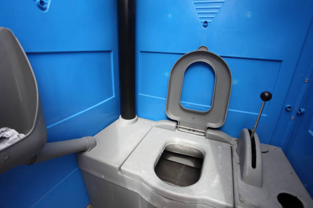 Best Luxury portable toilet rental  in Emporia, VA